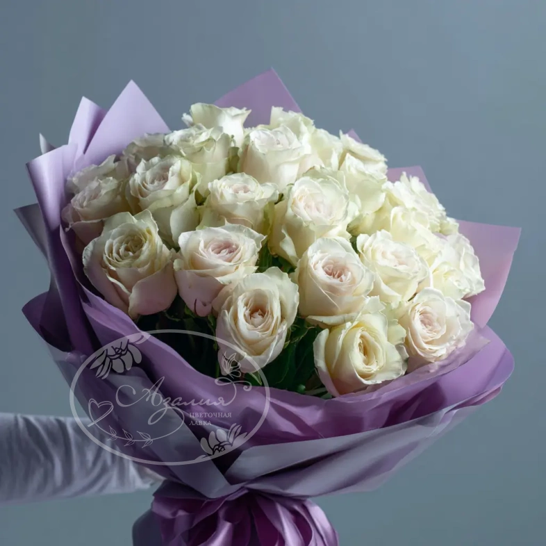 Белые розы &laquo;Нежность вечера&raquo;