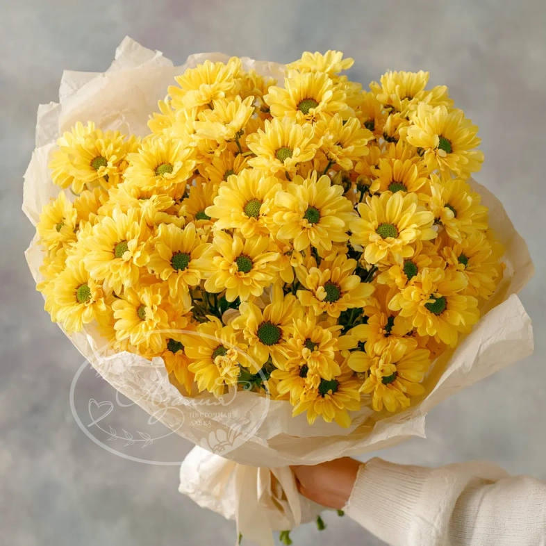Монобукет из желтых кустовых хризантем