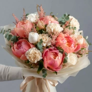 Букет с пионами &laquo;Медовый этюд&raquo; 0