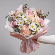 Букет с хризантемами &laquo;Полевое чудо&raquo; 0