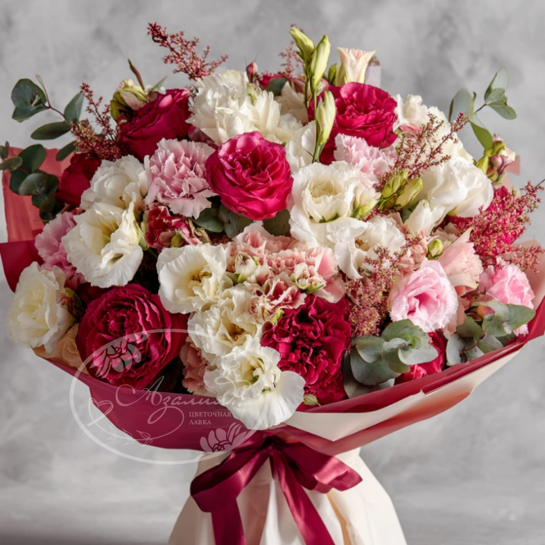 Букет с эустомами &laquo;Ароматный штрих&raquo;