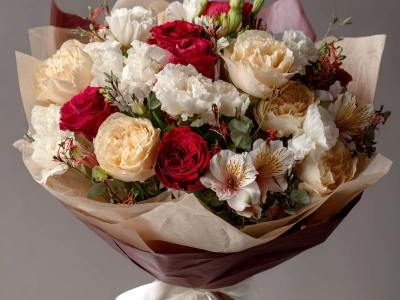 Букет с эустомами «Тонкая грань»