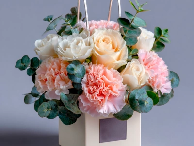 Композиция в сумочке «Шарм и утонченность»