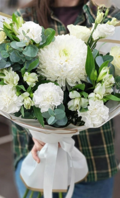 Букет с белыми диантусами «Белое платье»