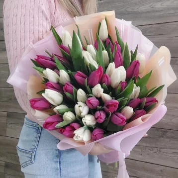Букет из тюльпанов «Вальс цветов»