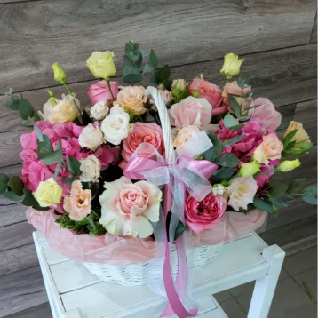 Цветы в корзине «Садовая феерия»