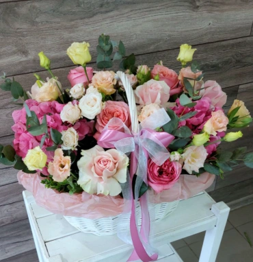 Цветы в корзине «Садовая феерия»