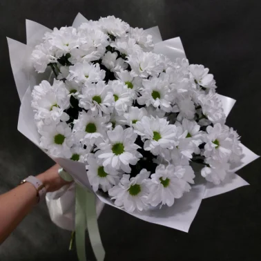 Букет из ромашковых хризантем «Привет, ромашки»