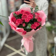 Кустовые розы с эвкалиптом  0