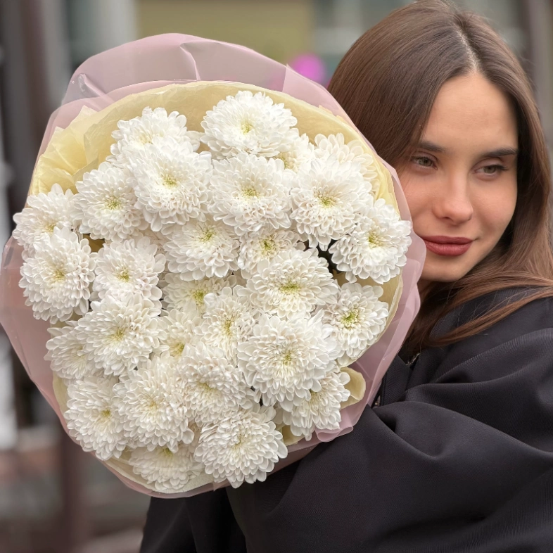 Букет из пышной хризантемы