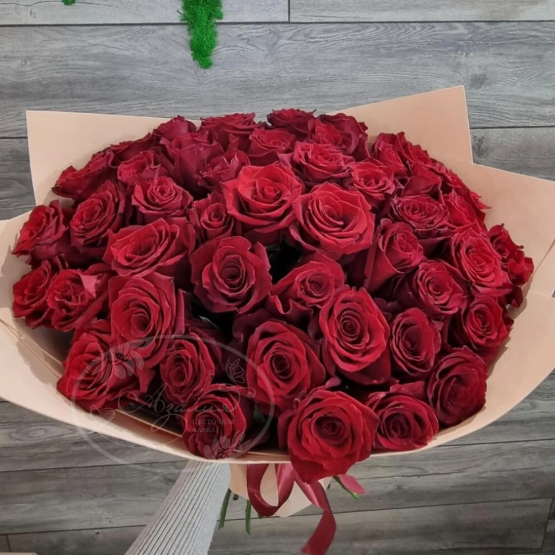Букет из 51 красной розы