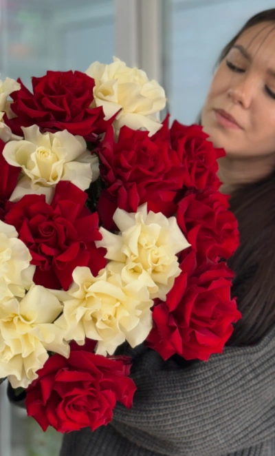 Букет из ажурных роз